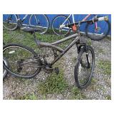 POLICE SEIZURE BIKE - USE PHOTOS FOR DETAILS