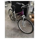 DIAMONDBACK OUTLOOK 21 SPEED BIKE