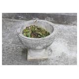 CONCRETE URN