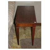 ACCENT TABLE