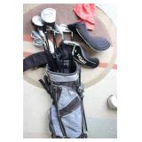 SET OF TEXAN CLASSICS GOLF CLUBS IN TEXAN BAG