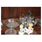 VARIETY OF CLEAR  GLASSWARE AND KNICKKNACKS