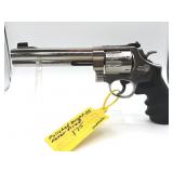S & W 629-4 - .44 MAGNUM REVOLVER