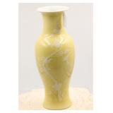 YELLOW CHINESE VASE (1950'S - 1970'S)