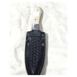 FIXED BLADE HUNTING KNIFE W/ LEATHER SHEATH