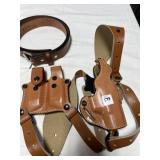 DESANTIS LEATHER SHOULDER HOLSTER & -