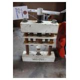 MANUAL MOLDING PRESS