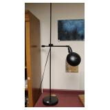 ADJUSTABLE DESK LAMP