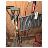 Four shovels with handles one without five pieces