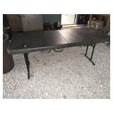 6ft Table located in the garage