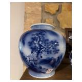 Chinese blue and white porcelain 10"vase