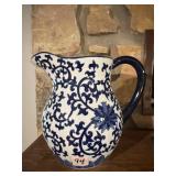 Blue  and white picture 7" made in china