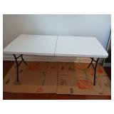 6 FT POLY FOLDING BAQUET TABLE