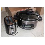 CROCK POT AND TOASTER