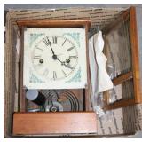 SHELF CLOCK FOR PARTS OR REPAIR