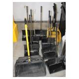 (11) Industrial Dust Pans