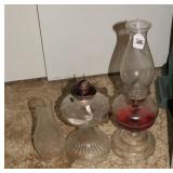 2 CLEAR GLASS OIL LAMPS