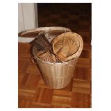 SELECTION OF BASKETS