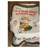 TOTE OF LINENS