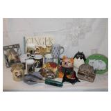 SELECTION OF CAT COLLECTIBLES
