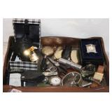 TRAY OF COLLECTIBLES