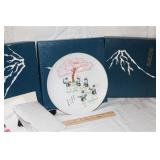 3 ASIAN COLLECTOR PLATES IN BOXES
