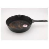 UNMARKED #4 CAST IRON SKILLET W/HEAT RING