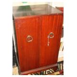 DOUBLE DOOR CABINET