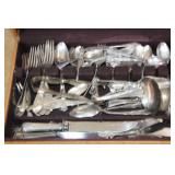 MIXTURE OF SILVER PLATE FLATWARE IN WOOD BOX