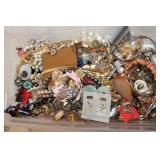 VARIETY OF COSTUME JEWELRY