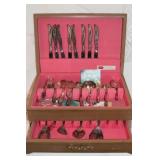 ROGERS BROTHERS 'LEILANI' FLATWARE SET