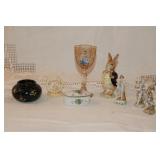 COLLECTIBLE FIGURINES & GLASSWARE