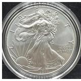 2011 UNC SILVER EAGLE - BOX & COA - 99.9% SILVER -