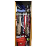 Women's Clothing Closet (Full)