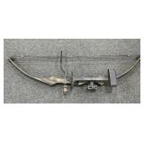 PSE COMPOUND BOW W/ SOFT CASE