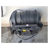 RETRACTABLE HOSE REEL