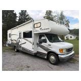 2004 FORD E-450 31