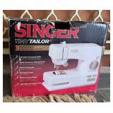 Singer Tiny Tailor Mending Machine