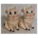 Josef Originals Mama & Dada Pig Figurines