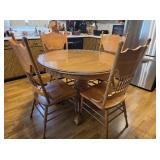 Round Oak Pedestal Dining Table w/ 4 Chairs