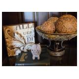English Shelf Vignette