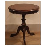 Georgian Style Tri-Leg Mahogany Accent Table