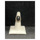 STERLING SILVER & BLACK ONYX RING - 7.3GR -