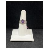 STERLING SILVER & AMETHYST RING - 3.7GR - SIZE 7