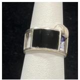 STERLING SILVER & ONYX RING - 5.9GR - SIZE 6.5