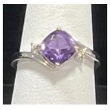 STERLING SILVER & AMETHYST SOLITAIRE RING 2.7GM -