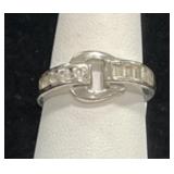 STERLING SILVER W/ BUCKLE DESIGN RING - 3.9GR -