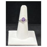 STERLING SILVER & AMETHYST SOLITAIRE RING 2.7GM -