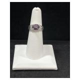 STERLING SILVER & AMETHYST RING - 4.8GR SIZE 6