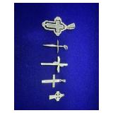 (5) SMALL ASSORTED CROSS CHARMS/PENDANTS - TOTAL